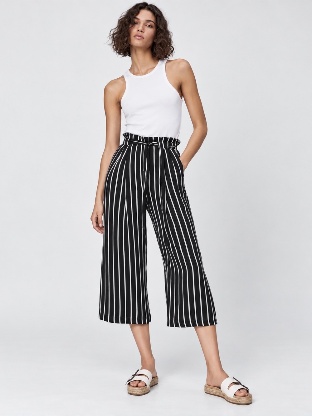 Zara Black & White Striped High Waist Paperbag Tie Culotte Cropped Pants